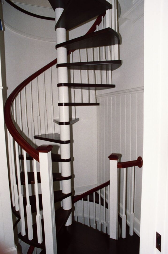 Spiral stair1