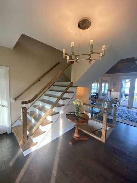 Staircase Inc Glass Hickory Rail System